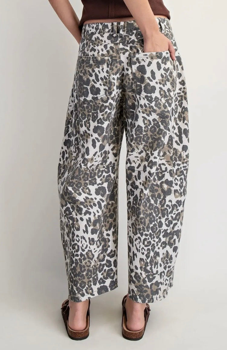 Mae Soft Leopard Barrel Jeans