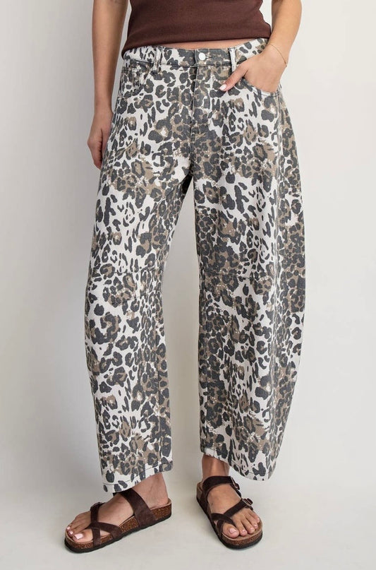 Mae Soft Leopard Barrel Jeans